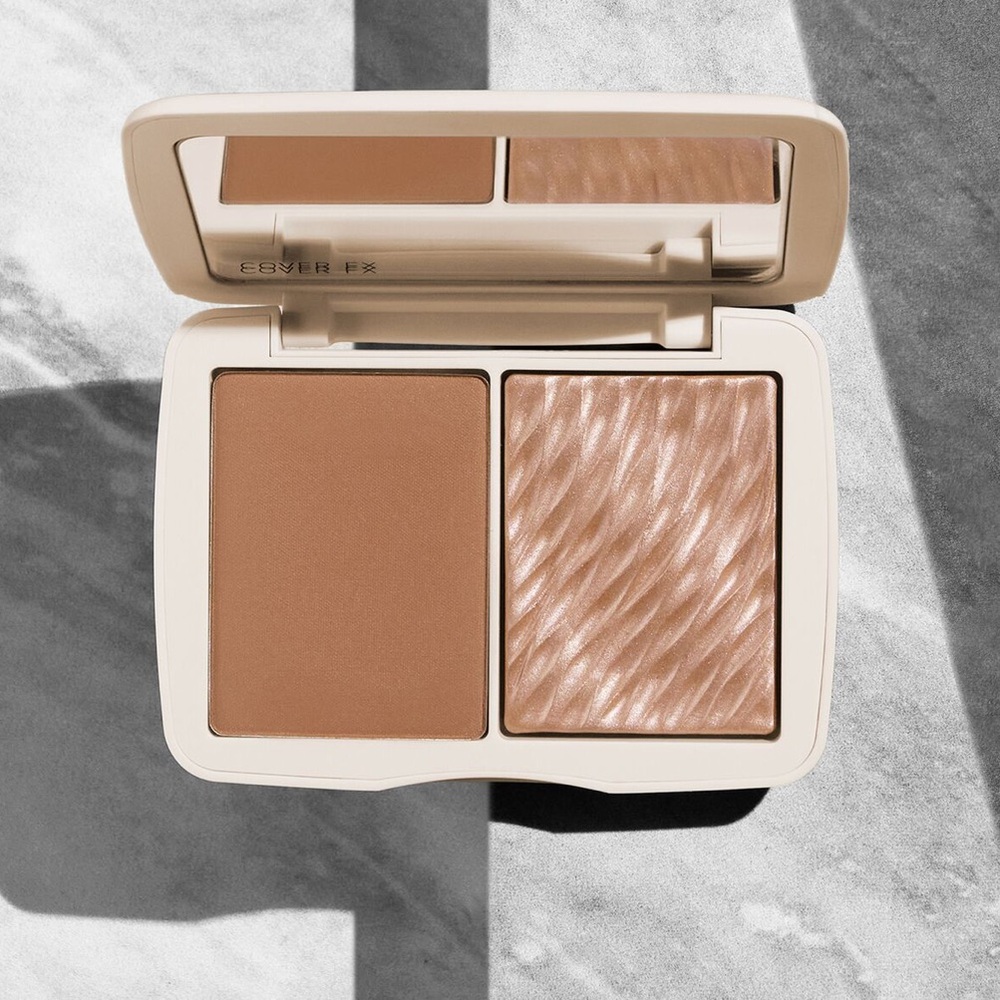 Cover FX Monochromatic Bronzer Duo matte & shimmer in Sunkissed Bronze neutral
